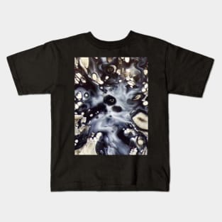 Smokey Eyes Kids T-Shirt